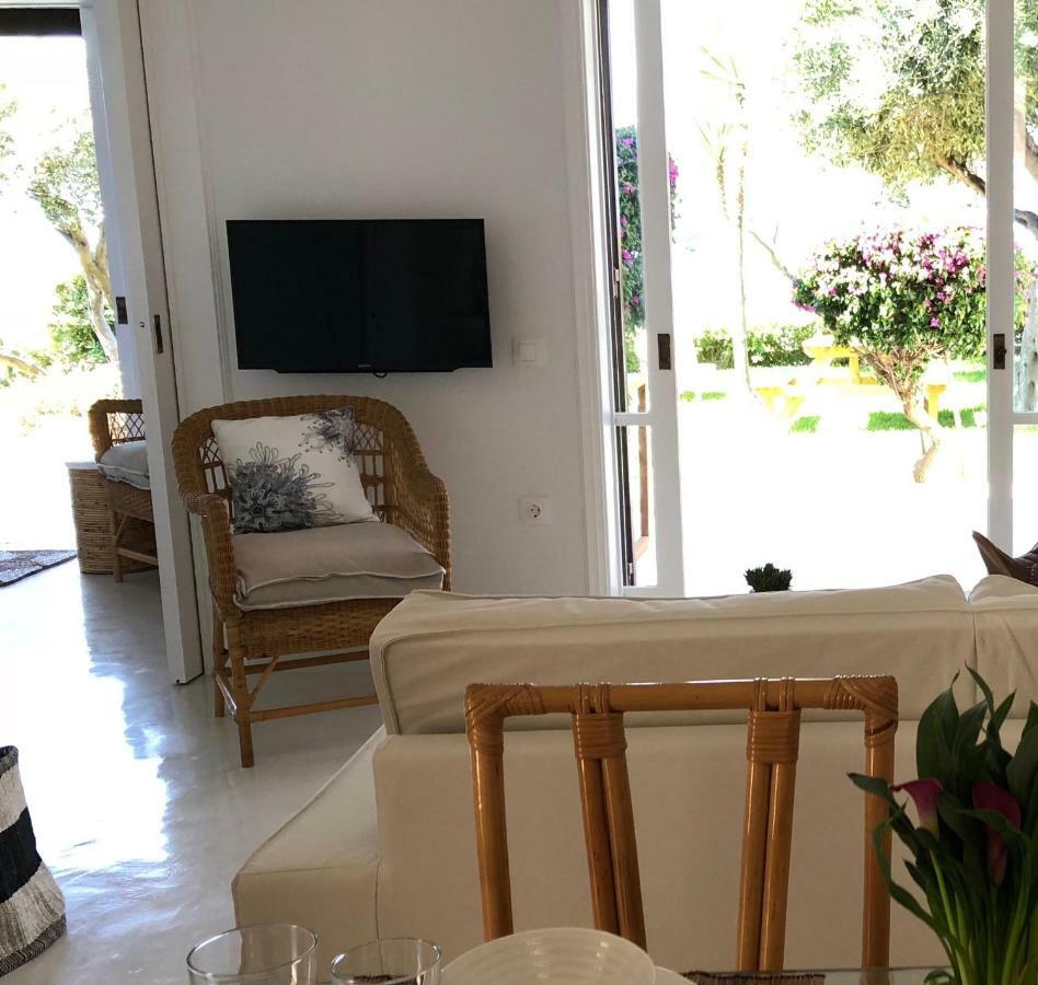 Aqua Seafront Glyfada Corfu Beach House With Garden Екстер'єр фото